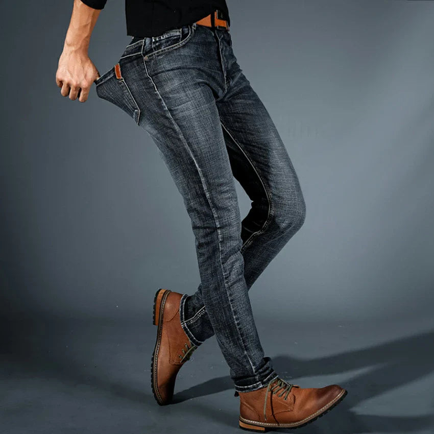 OWEN™ – JEANS O CHARAKTERZE